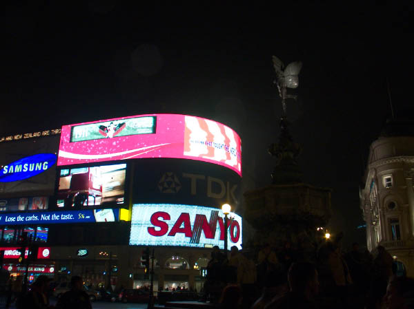 CRW_6576_Piccadilly_Circus