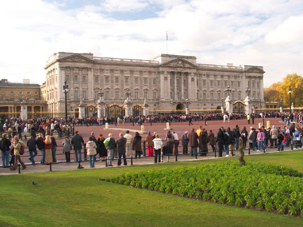 CRW_6673_Buckingham_Palace