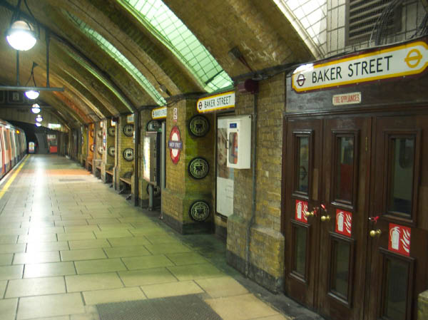 CRW_7504_Baker_Street_St